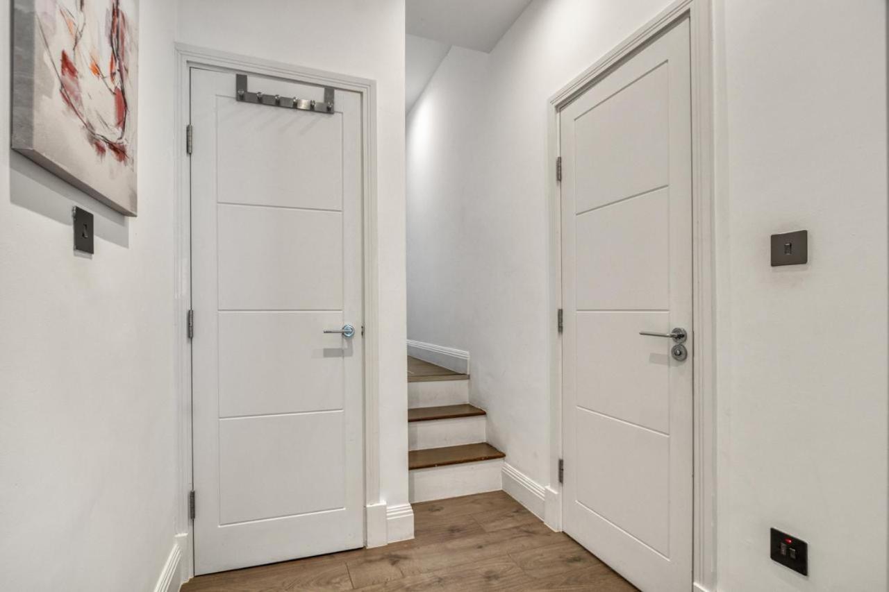 شقة Luxurious Hidden Gem In Wandsworth لندن المظهر الخارجي الصورة